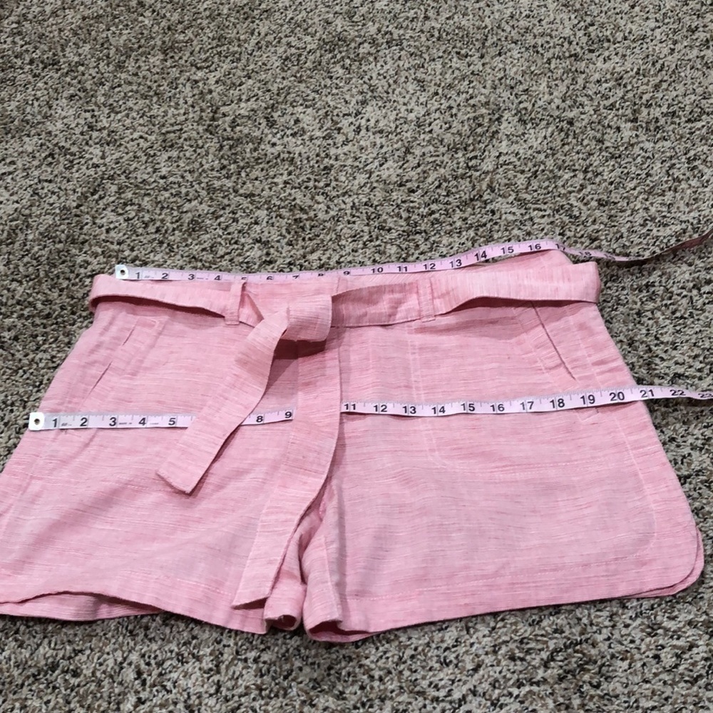 Tommy Hilfiger Mid Rise Belted Shorts Size 10 Red White Cotton Linen - Picture 6 of 9